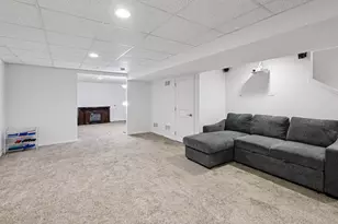 2125 Apple Hill Ln, Buffalo Grove, IL 60089 - Photo 31