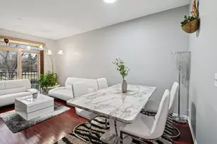 2125 Apple Hill Ln, Buffalo Grove, IL 60089 - Photo 5