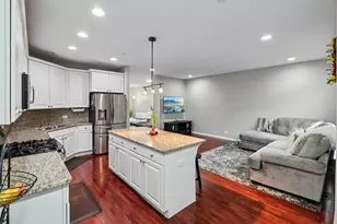 2125 Apple Hill Ln, Buffalo Grove, IL 60089 - Photo 11