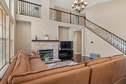 654 Easton Lane, Elk Grove Village, IL 60007 - Photo 7