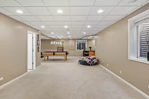 654 Easton Ln, Elk Grove Village, IL 60007 - Photo 23
