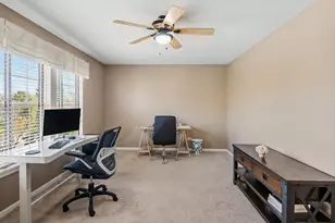 654 Easton Ln, Elk Grove Village, IL 60007 - Photo 9