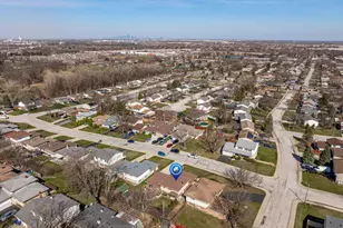 8518 Forest Dr, Hickory Hills, IL 60457 - Photo 17