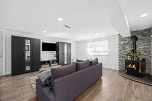 8518 Forest Dr, Hickory Hills, IL 60457 - Photo 13