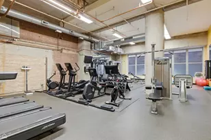 360 W Illinois St, Chicago, IL 60654 - Photo 23