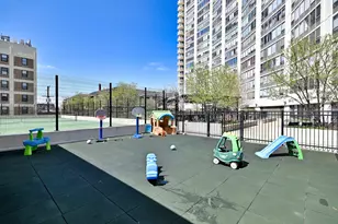 3930 N Pine Grove Ave, Chicago, IL 60613 - Photo 47