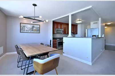 3930 N Pine Grove Avenue #2501, Chicago, IL 60613 - Photo 11