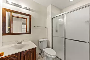 62 E Fox Hill Dr, Buffalo Grove, IL 60089 - Photo 15