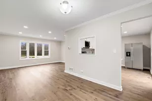 30W243 Wiant Rd, West Chicago, IL 60185 - Photo 5