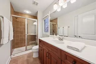 1135 N Main St, Naperville, IL 60563 - Photo 23