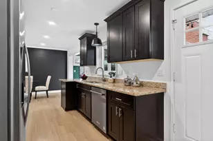 307 N Derbyshire Ave, Arlington Heights, IL 60004 - Photo 9