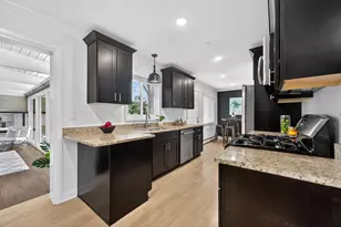 307 N Derbyshire Ave, Arlington Heights, IL 60004 - Photo 7