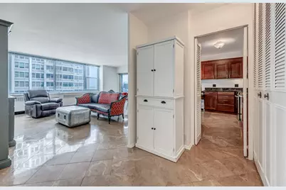 4250 N Marine Drive #1609, Chicago, IL 60613 - Photo 5