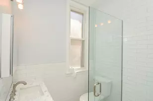 949 N Winchester Ave, Chicago, IL 60622 - Photo 17