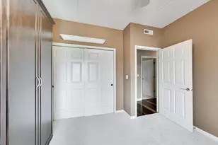 131 W Adelaide St, Elmhurst, IL 60126 - Photo 23