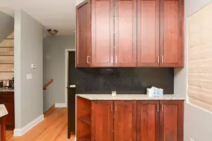 949 N Winchester Ave, Chicago, IL 60622 - Photo 9