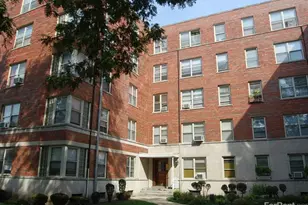 2620 W Berwyn Ave, Chicago, IL 60625 - Photo 1