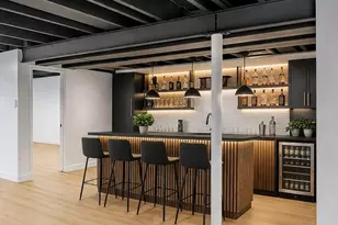 9220 S Avers Ave, Evergreen Park, IL 60805 - Photo 25