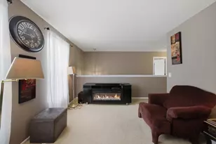 1615 Victoria Park Cir, Aurora, IL 60504 - Photo 13