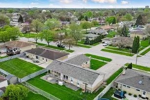 571 Welter Dr, Wood Dale, IL 60191 - Photo 17