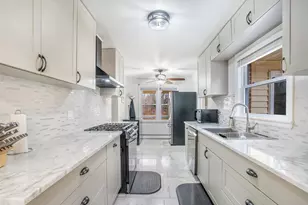 39294 N North Ave, Beach Park, IL 60099 - Photo 3