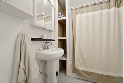 15644 Emerald Avenue, Harvey, IL 60426 - Photo 7