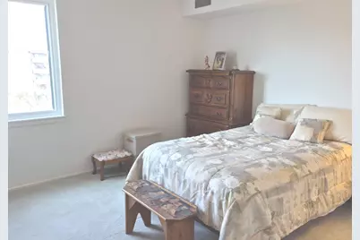 850 Wellington Avenue #403, Elk Grove Village, IL 60007 - Photo 5