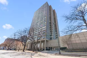 5320 N Sheridan Rd, Chicago, IL 60640 - Photo 1