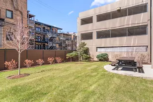 5320 N Sheridan Rd, Chicago, IL 60640 - Photo 17