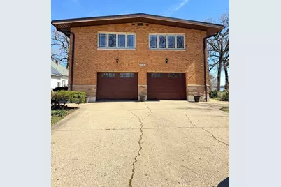 5010 Woodrow Avenue, McHenry, IL 60051 - Photo 1