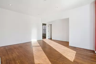 7223 S Coles Avenue, Chicago, IL 60649 - Photo 3