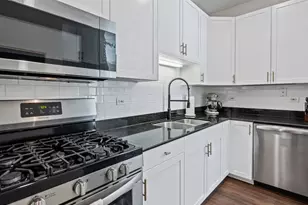 1928 N Kedzie Ave, Chicago, IL 60647 - Photo 9