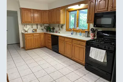 1020 N 18th Street, Mt Vernon, IL 62864 - Photo 7