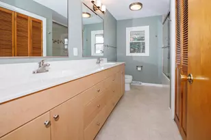 2805 Coventry Ct, Bloomington, IL 61704 - Photo 25