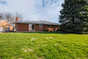 2805 Coventry Ct, Bloomington, IL 61704 - Photo 51