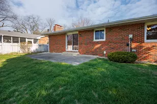 2805 Coventry Ct, Bloomington, IL 61704 - Photo 55