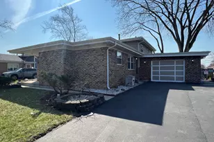 4367 Henry St, Oak Forest, IL 60452 - Photo 1