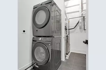 505 W Elm Street #105, Chicago, IL 60610 - Photo 19