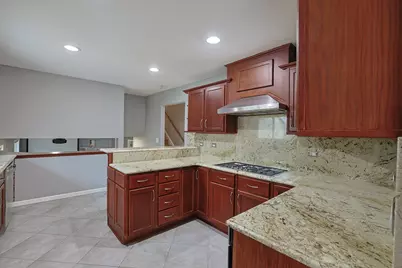 18W194 Claremont Drive, Darien, IL 60561 - Photo 9