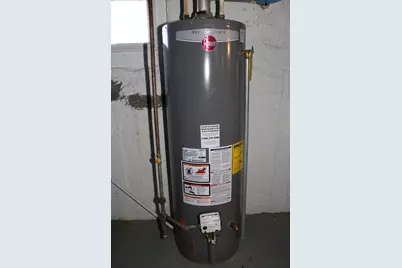 3232 Ezra Avenue, Zion, IL 60099 - Photo 9