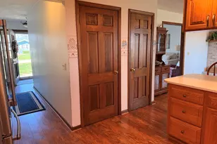 106 W 5th St, McNabb, IL 61335 - Photo 9