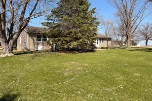 106 W 5th St, McNabb, IL 61335 - Photo 33