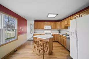 3717 Oriole Ln, Rolling Meadows, IL 60008 - Photo 11