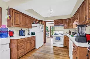 3947 Blackstone Ave, Gurnee, IL 60031 - Photo 11