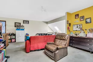 3947 Blackstone Ave, Gurnee, IL 60031 - Photo 17