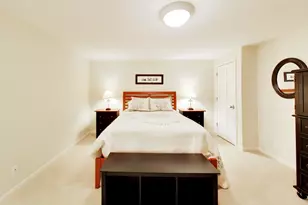 107 Briarwood Ln, Oak Brook, IL 60523 - Photo 35