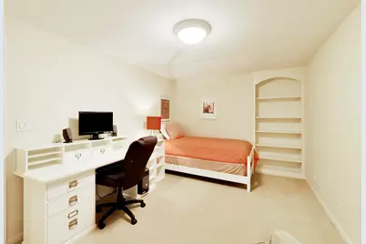 107 Briarwood Lane, Oak Brook, IL 60523 - Photo 37