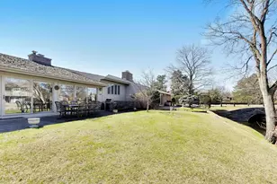 107 Briarwood Ln, Oak Brook, IL 60523 - Photo 47