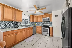 227 N Elmwood Ave, Waukegan, IL 60085 - Photo 7