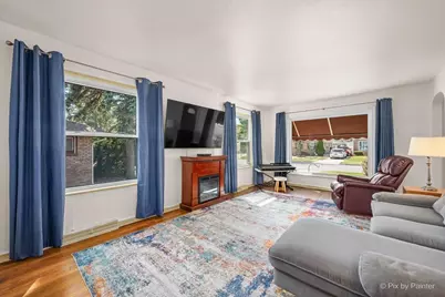 227 N Elmwood Avenue, Waukegan, IL 60085 - Photo 3